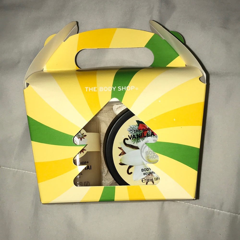 Vanilla chai body shop set